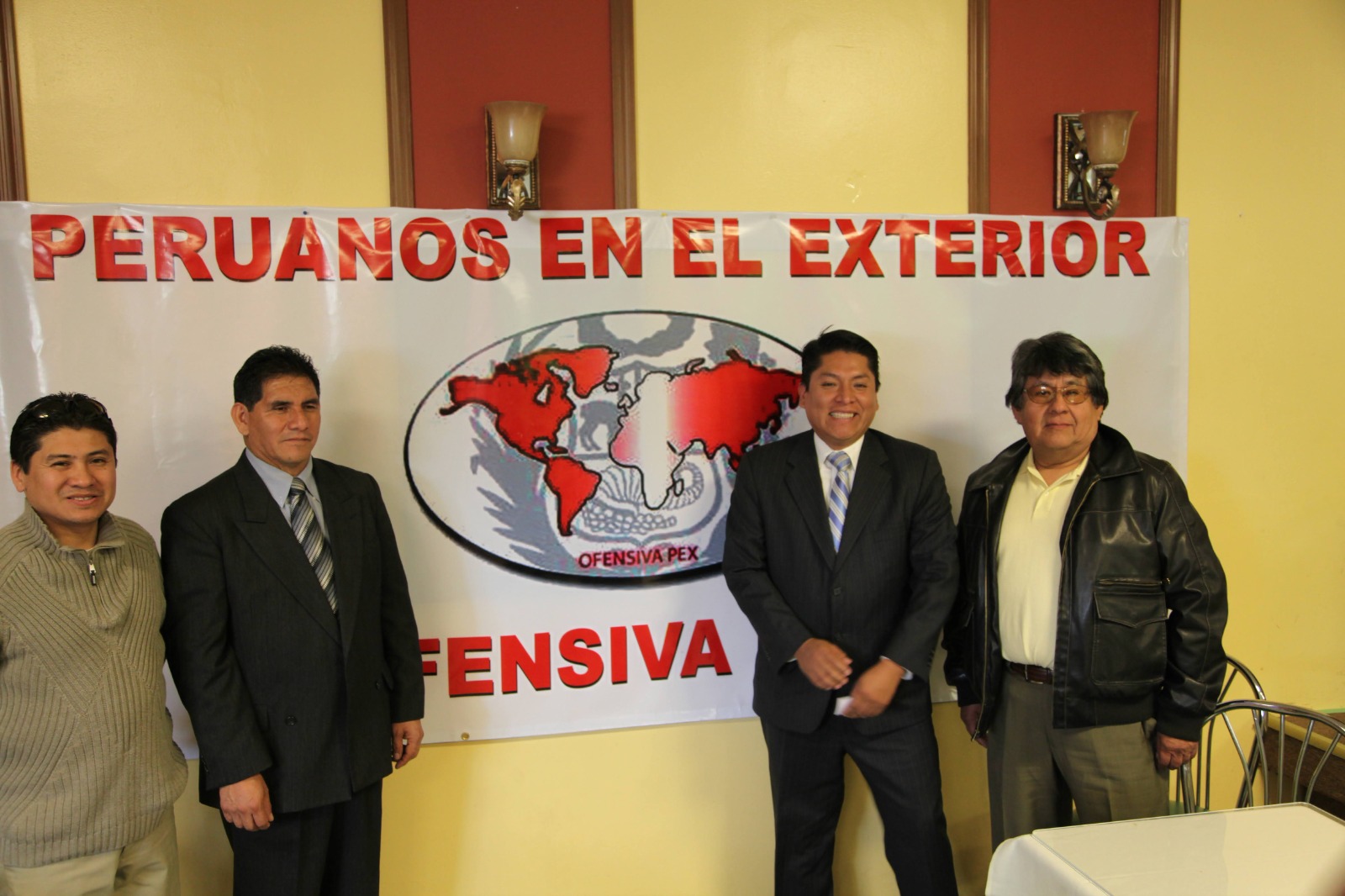 peruanos-en-el-exterior-ofensiva-pex-group-photo